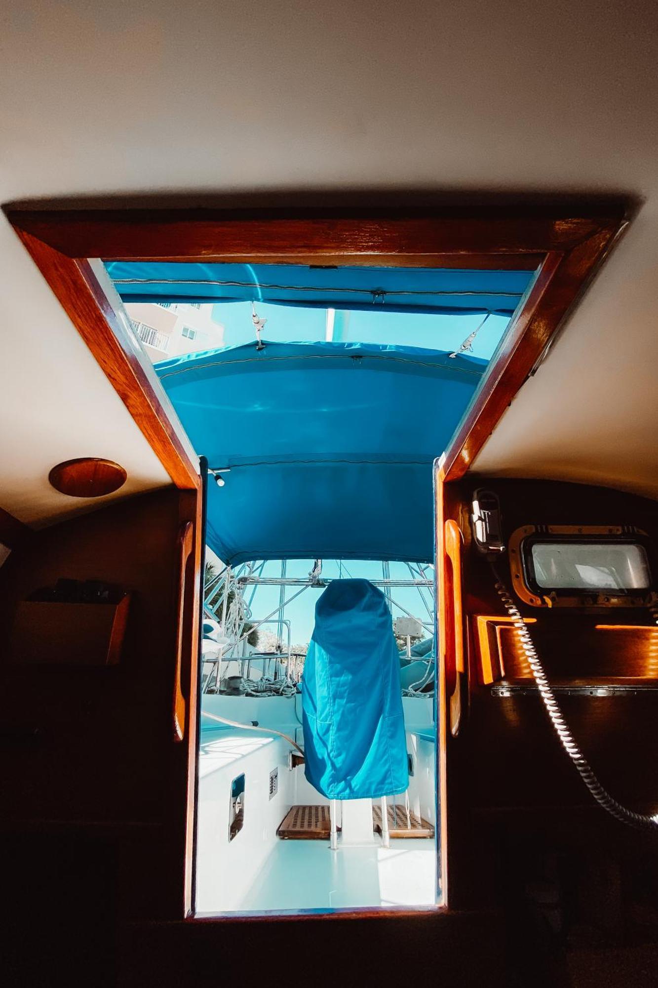 Off Grid Sail *